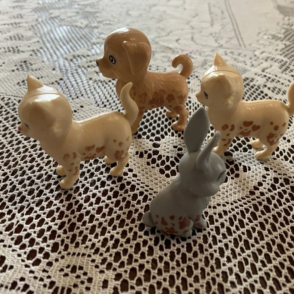 Barbie doll lot of 4 play and wash pets dog/cats/rabbit